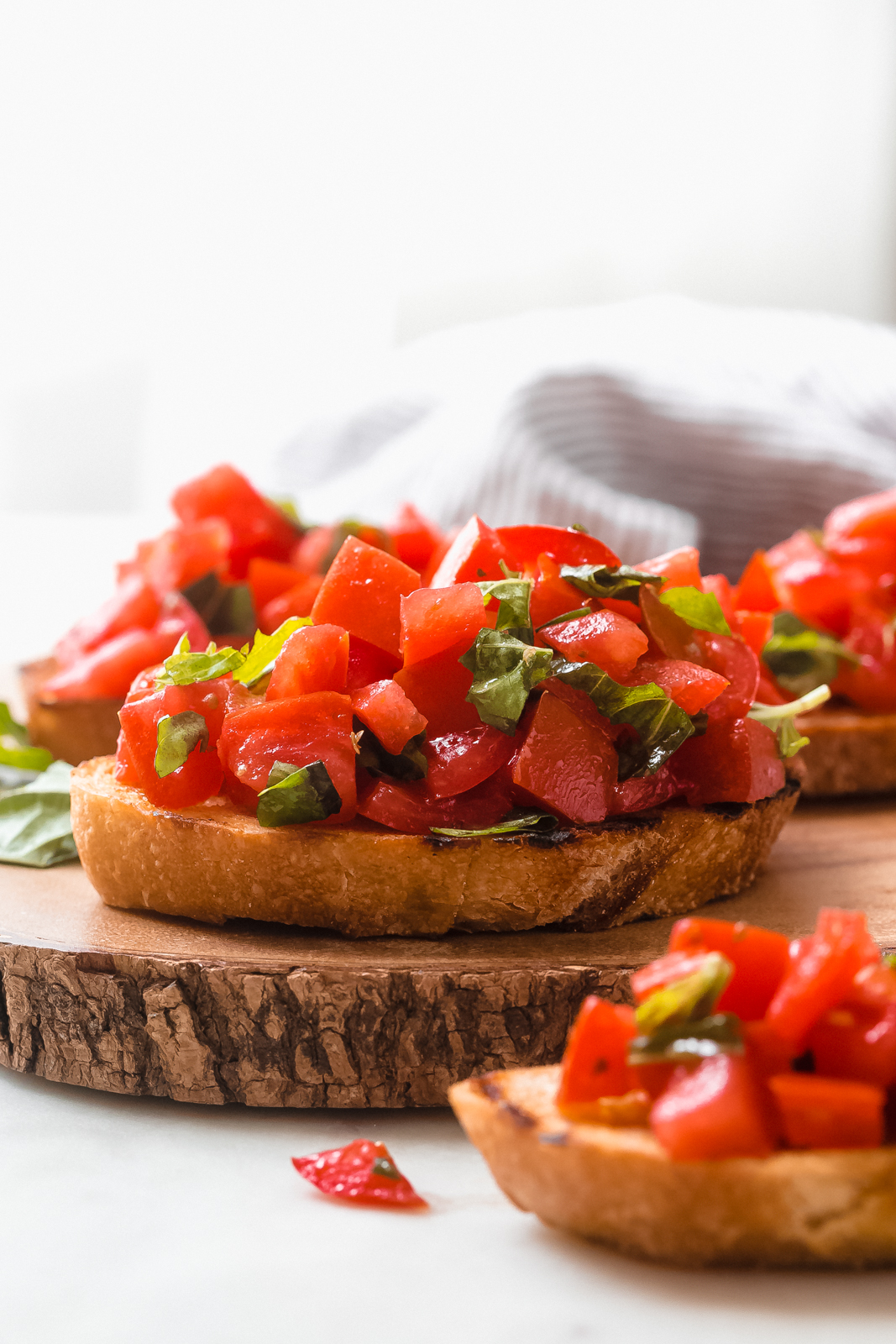 Bruschetta con chorizo e cime di rapa